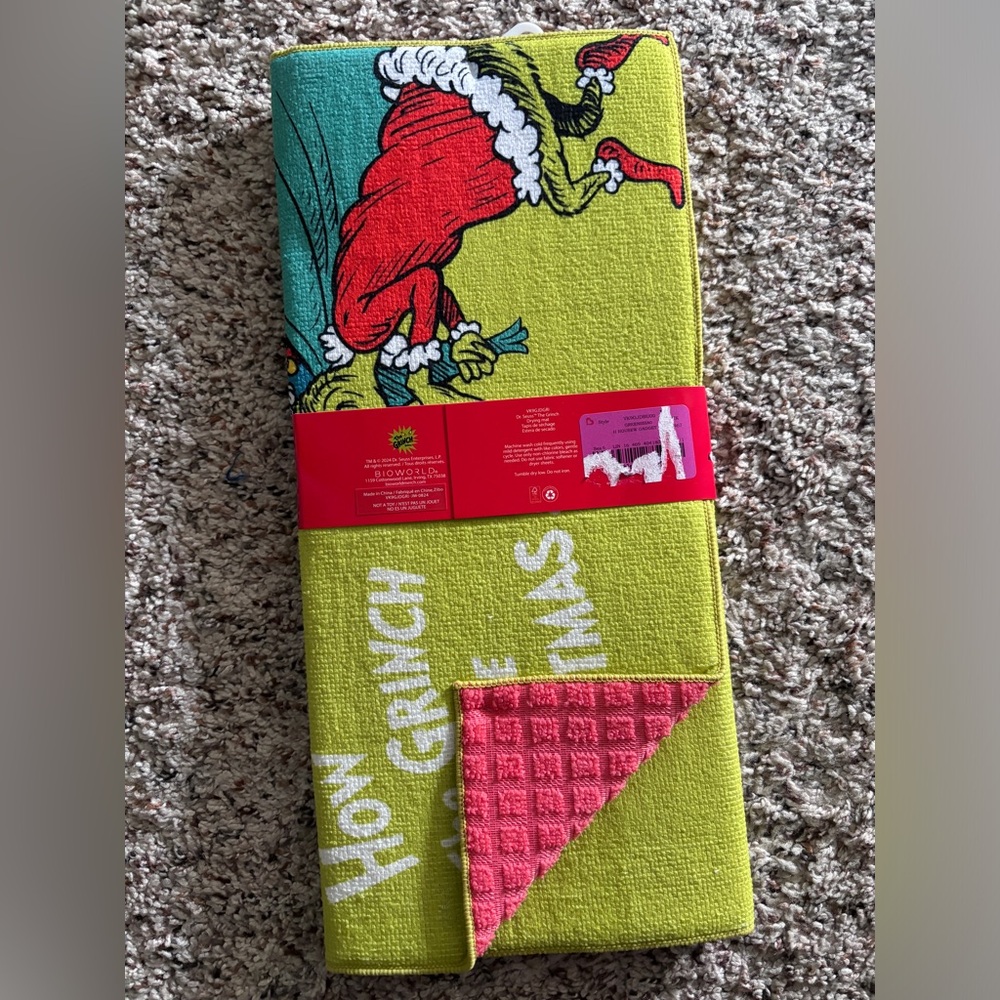 Dr. Seuss How The Grinch Stole Christmas Dish Drying Mat NWT